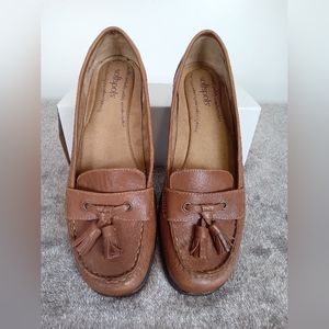 Softspots Tanya Women's Comfort Loafers Light Brown Leather Tassel Moc Toe